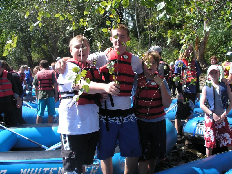 Whitewater rafting - golf trip 2008 067.jpg